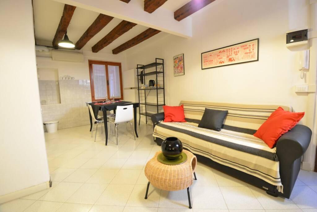 Carlo'S Studio By Venicevillas מראה חיצוני תמונה